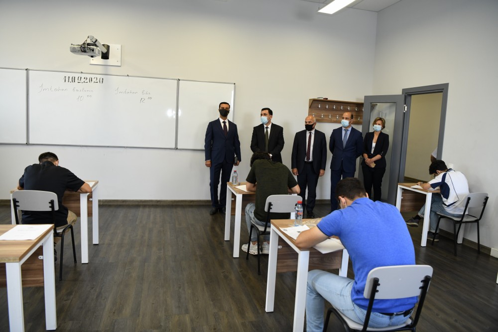 Azərbaycan-Fransız Universitetinə (UFAZ) bakalavr pilləsi üzrə qəbul imtahanı keçirilib - VİDEO/FOTO